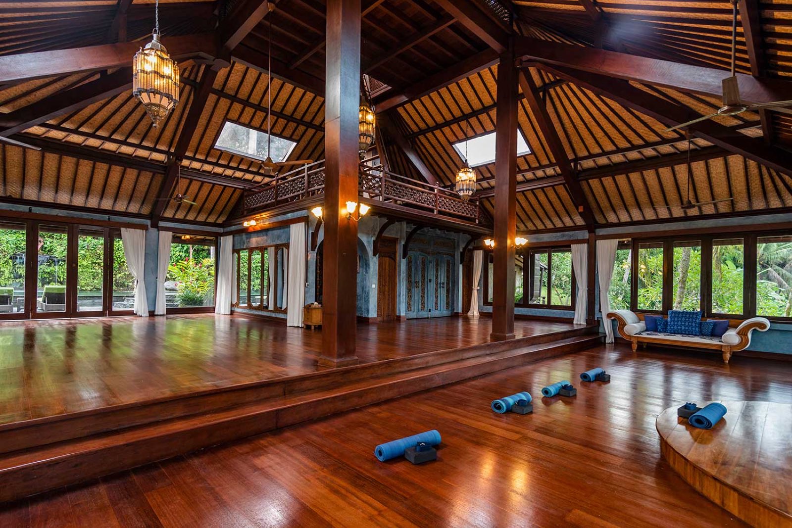 Lumina Bali, Bali